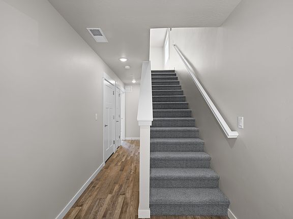 3rd image of 431 2nd Ave N
