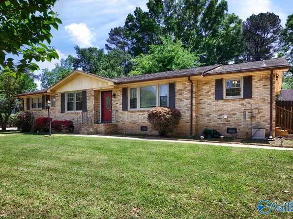 523 Harolds Dr NW, Huntsville, AL 35806