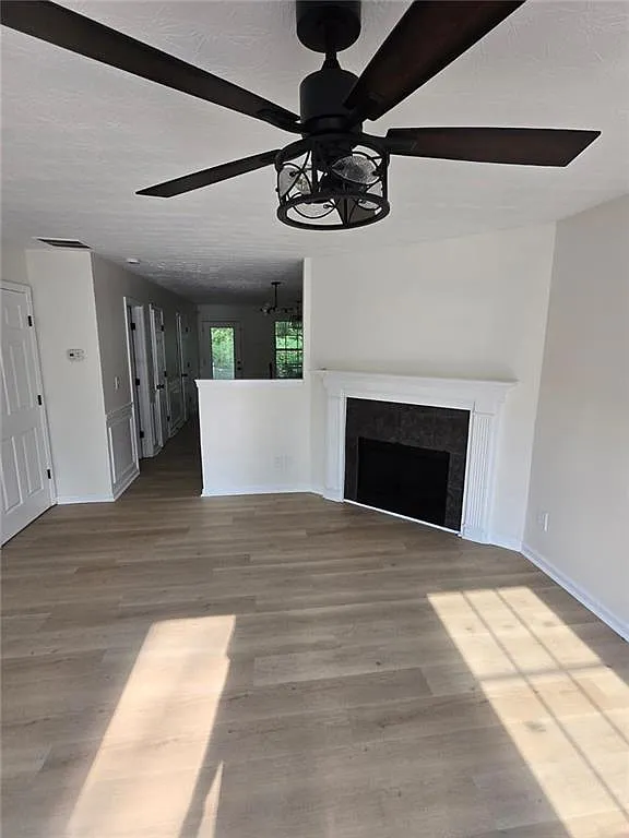 2 bed, 2.5 bath, 1528 sqft, $1,499 — Photo 4