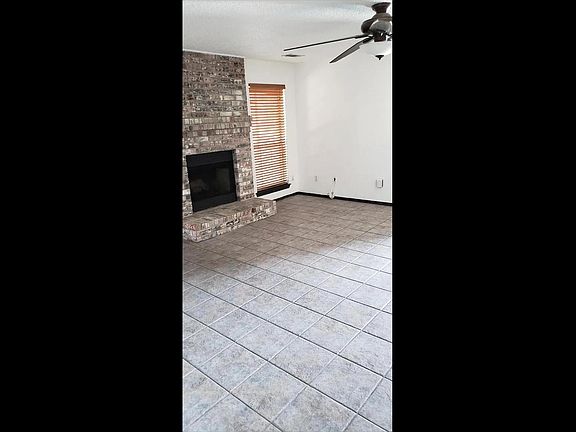 3rd image of 2205 Cross Timber Dr