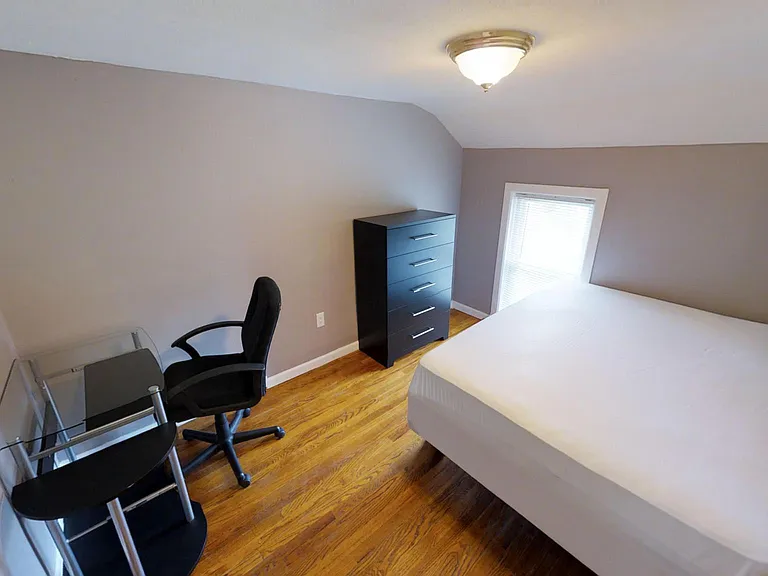 1111 E Colvin St #2 — Photo 7