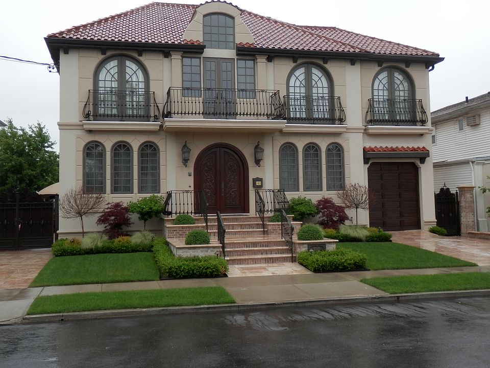 1st image of 8115 158th Ave