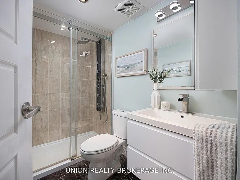 60 Homewood Ave #208 — Photo 20