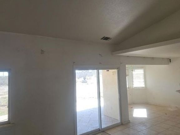 5th image of 11975 Riggins Rd