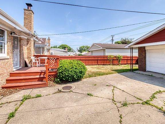 3rd image of 5023 N Natoma Ave