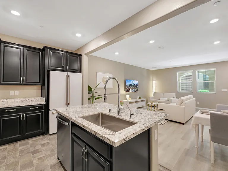 48 Alamere Falls Dr — Photo 20