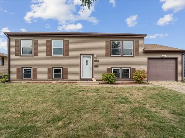 5410 D Ave NW, Cedar Rapids, IA 52405
