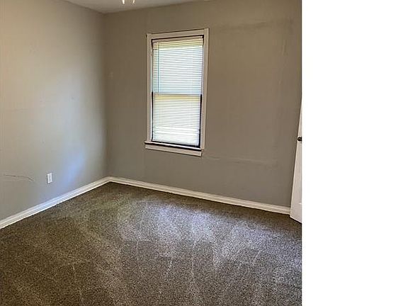 4th image of 1812 NE 20th St