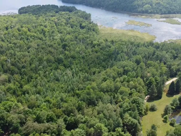 11-2 South Road, Lee, ME 04455