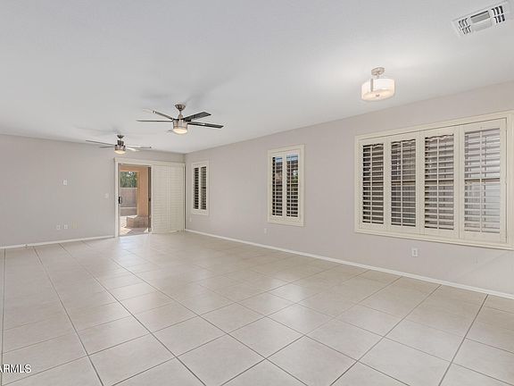 5th image of 17037 W MARCONI Avenue