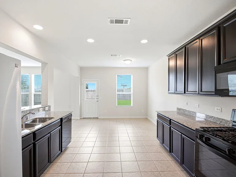 12318 Skyview Manor Dr — Photo 15