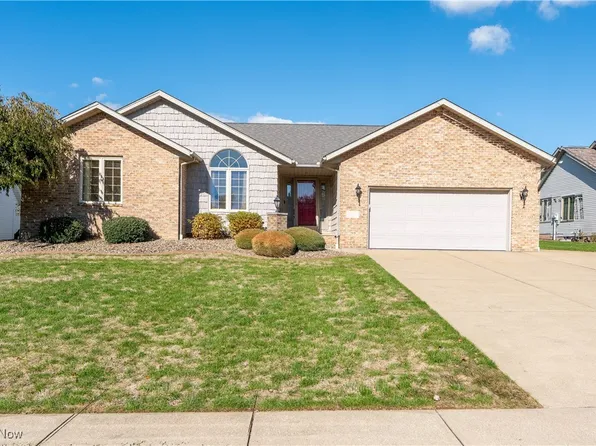 1415 Red Coach St SE, North Canton, OH 44720