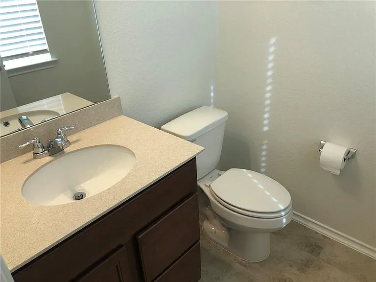 625 Jud Allen Way — Photo 3