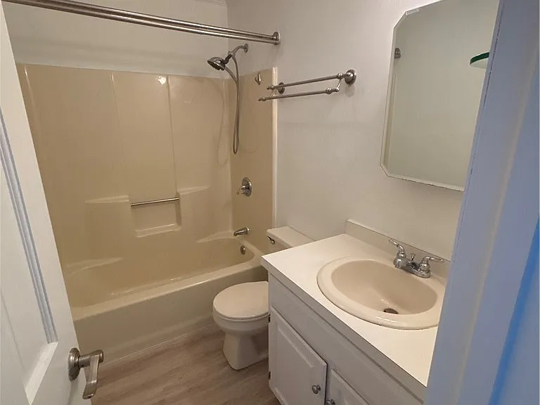 457 Lands End Rd — Photo 10