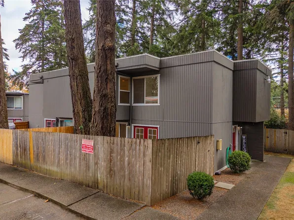 1307 Pacific Highway #D, Lakewood, WA 98499