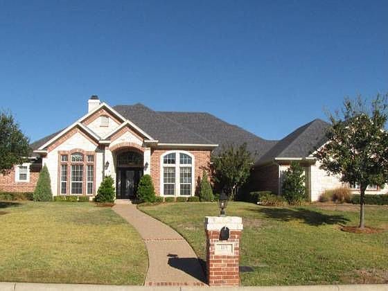 1st image of 115 Royal Springs Ln