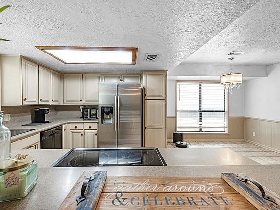 5th image of 1505 Blake Dr