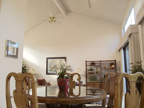 4th image of 4735 Oporto Ct