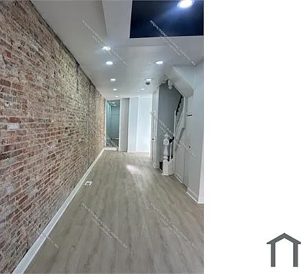 5 bed, $2,950 — Photo 3