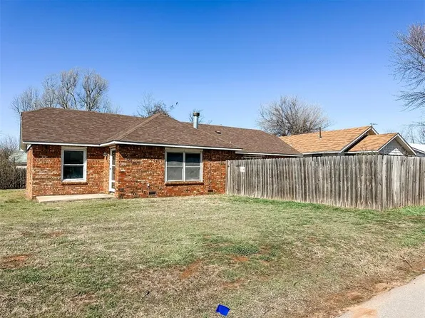 203 N 4th St, Cyril, OK 73029