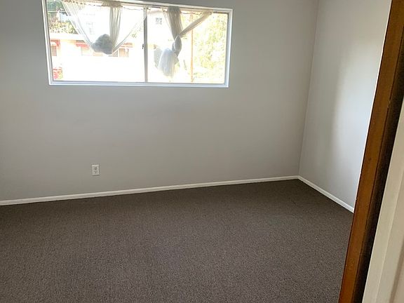 4th image of 968 Tularosa Dr APT 1