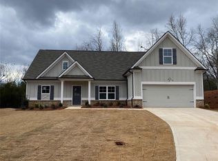 324 Westminster Trl, Winder, GA 30680