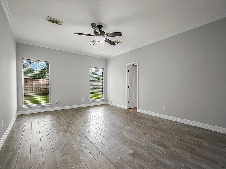7914 Millbrook Dr — Photo 7