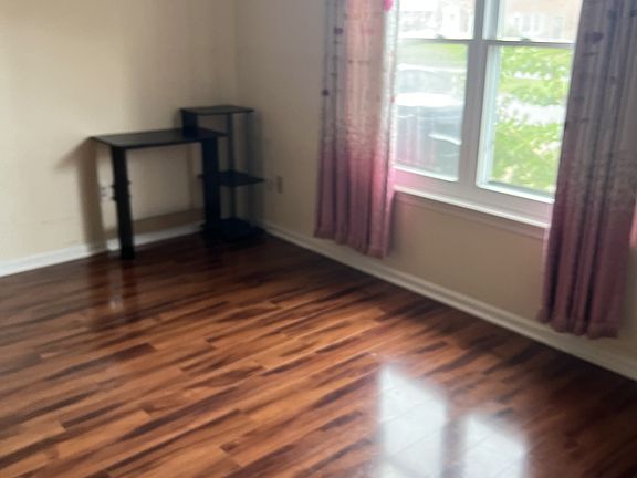 4th image of 765 Westminster Ln #1