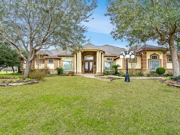 16511 Wrangler Road, Rosharon, TX 77583
