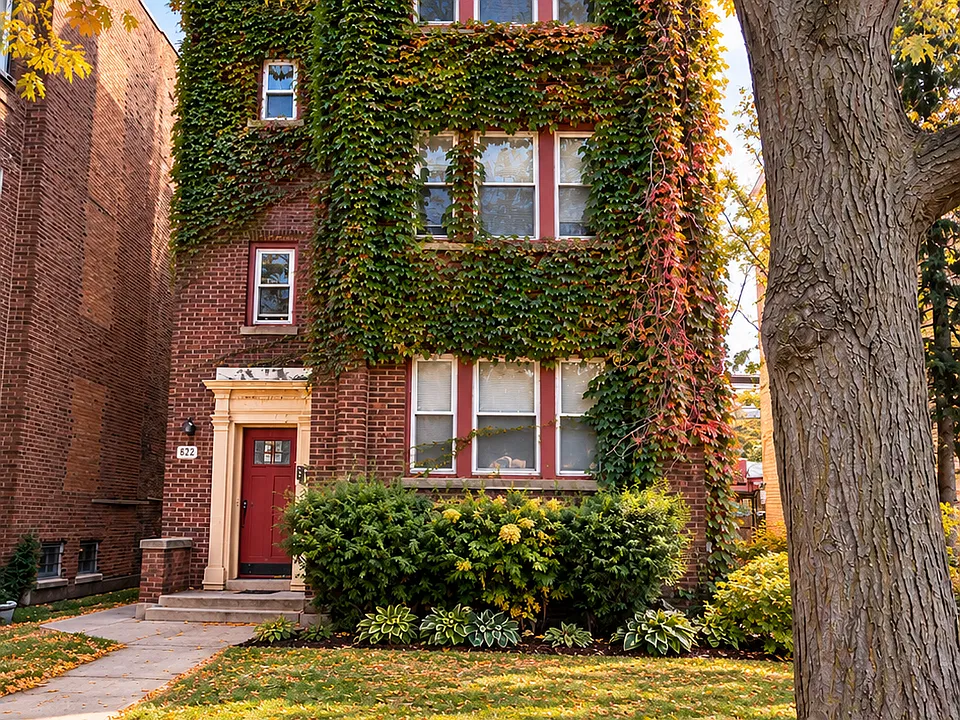 332 Custer Ave #2