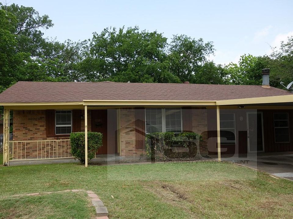 1st image of 2723 Larchmont Dr