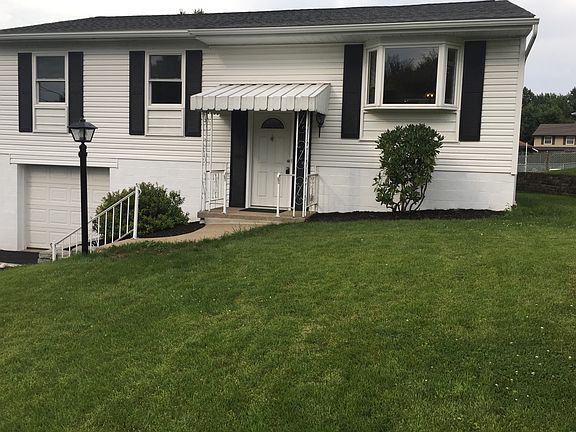 2nd image of 9899 Laurel Ave