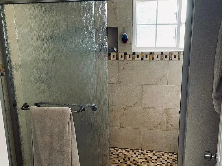 1582 Drake Ct — Photo 19
