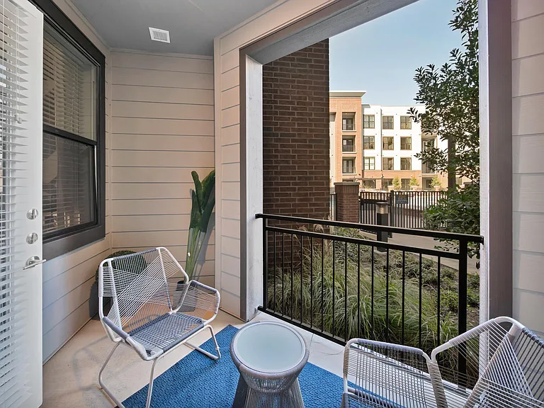 SYNC Sawyer Heights Apartments — Photo 10
