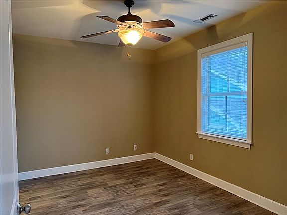 4th image of 204 N Shipley Aly