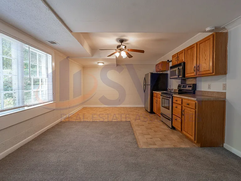 406 N Estes Dr — Photo 15