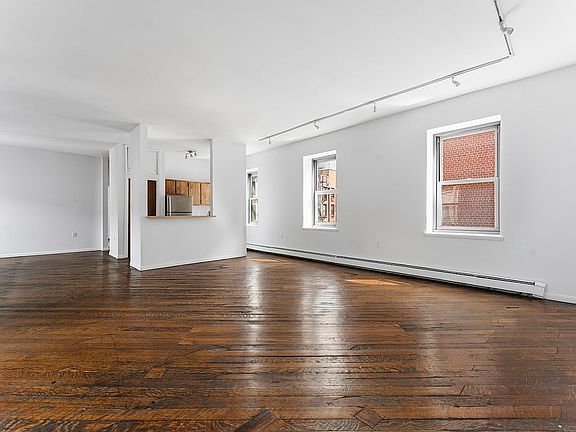 4th image of 454 W 46th St APT 4CS