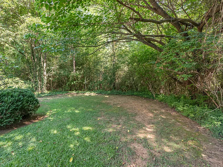 4001 Churchill Rd — Photo 47
