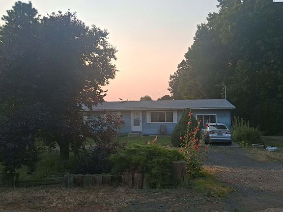 2nd image of 101 Canal Dr