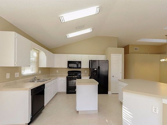 2nd image of 7707 Marbella Creek Ave