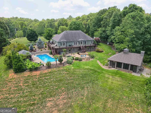 585 Pritchett Rd, Lula, GA 30554