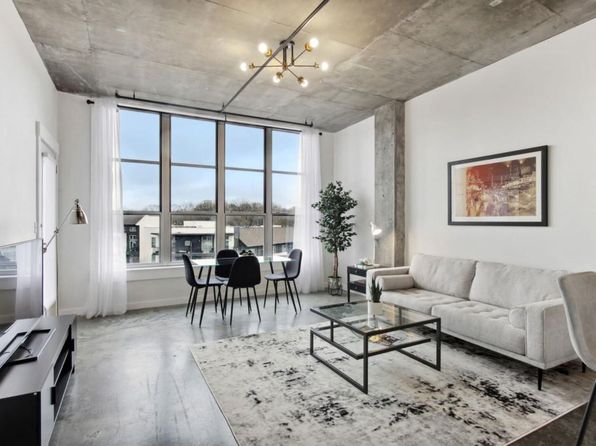 245 N Highland Ave NE APT 404
