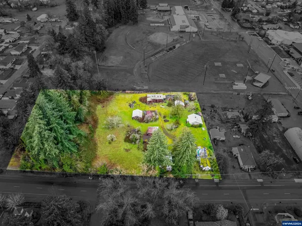 613 S 1st Ave, Mill City, OR 97360
