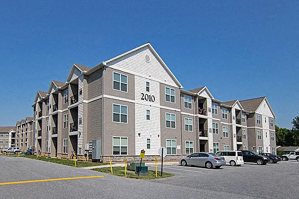 Brooks Edge Apartments — Photo 17
