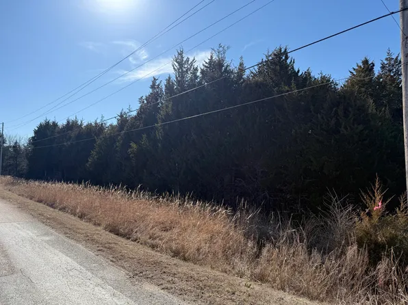 000 County Road 203, Wheatland, MO 65779