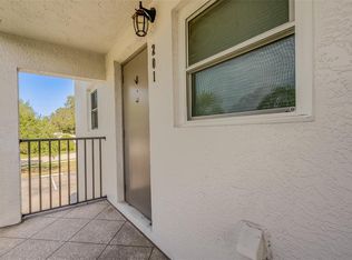 9815 47th Ave N APT 201, Saint Petersburg, FL 33708