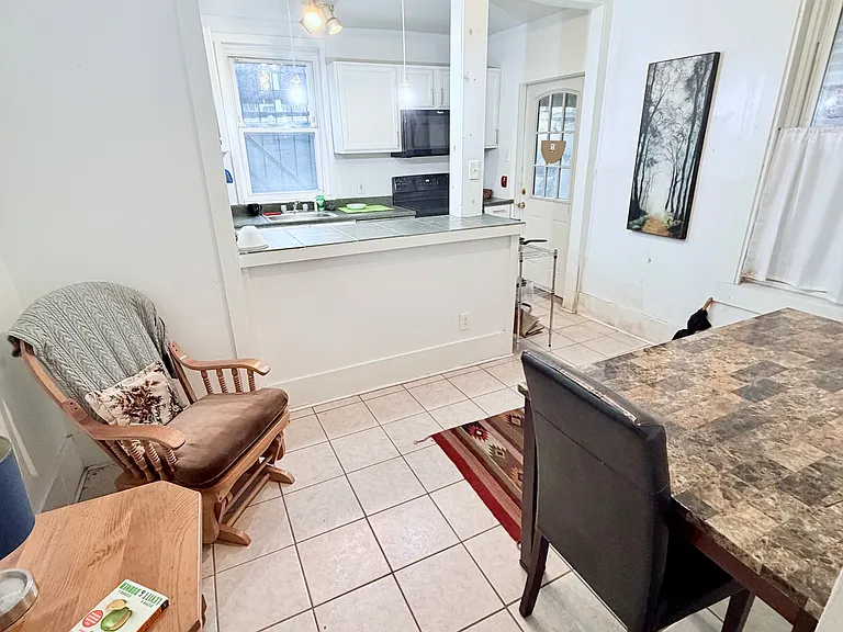 2812 W Girard Ave #1R — Photo 1