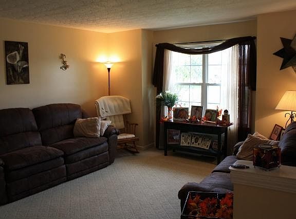 2nd image of 710 W Aberdeen Dr