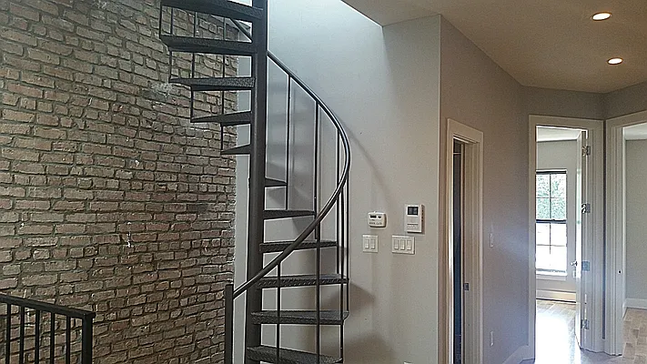 Rented by Edward Gugenheim, LREB | media 7