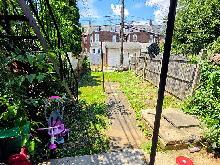 524 N 5th St — Photo 8
